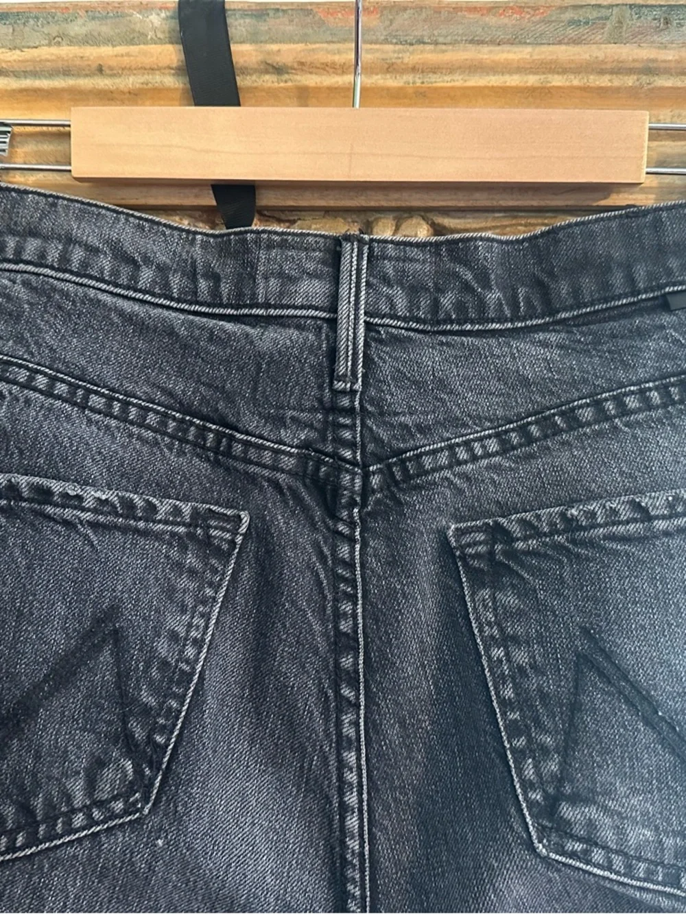 Consigning 9/19 MOTHER SUPERIOR Smokin' Double Heel Flare Jeans On The Fly